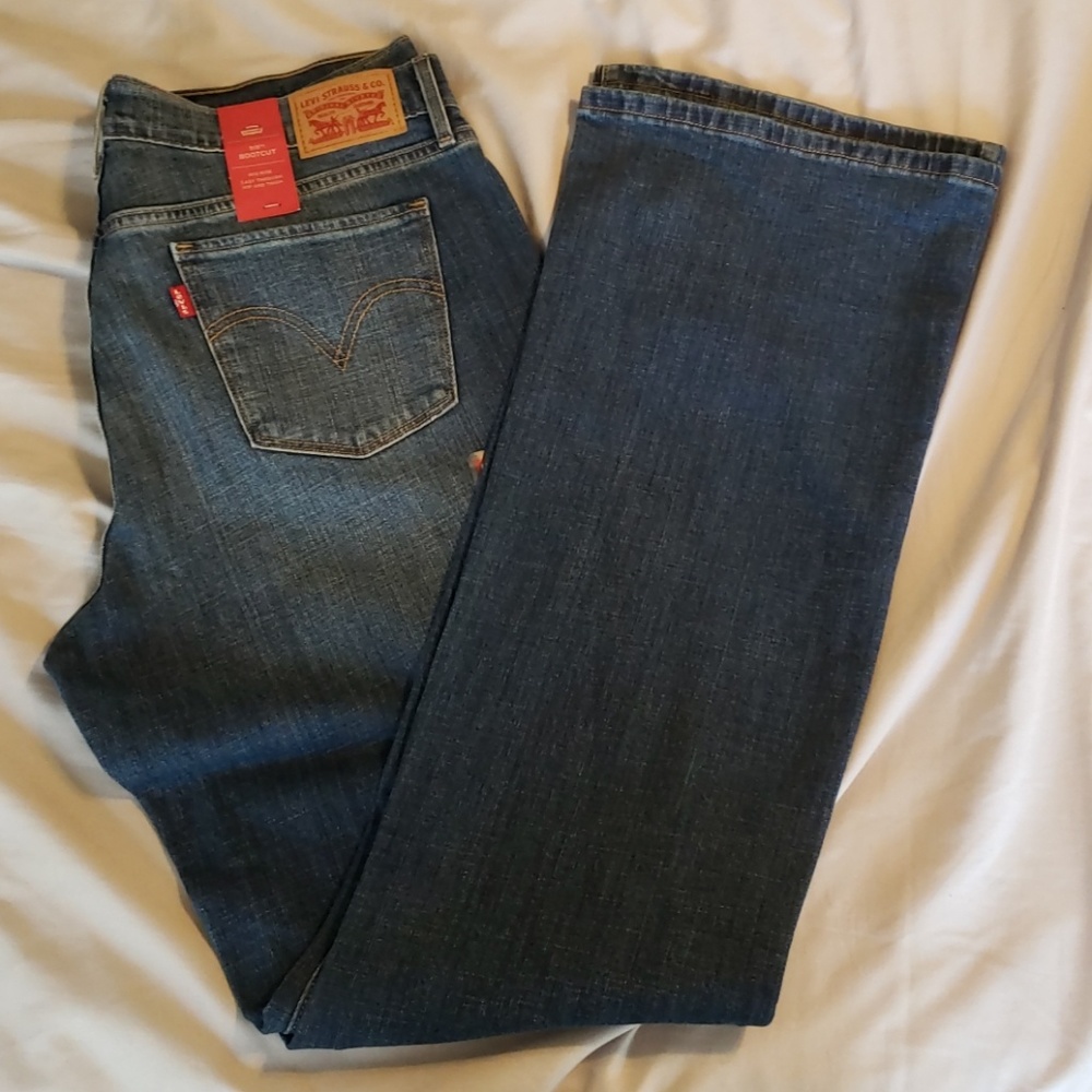 NWT Levi's 515 Bootcut jeans